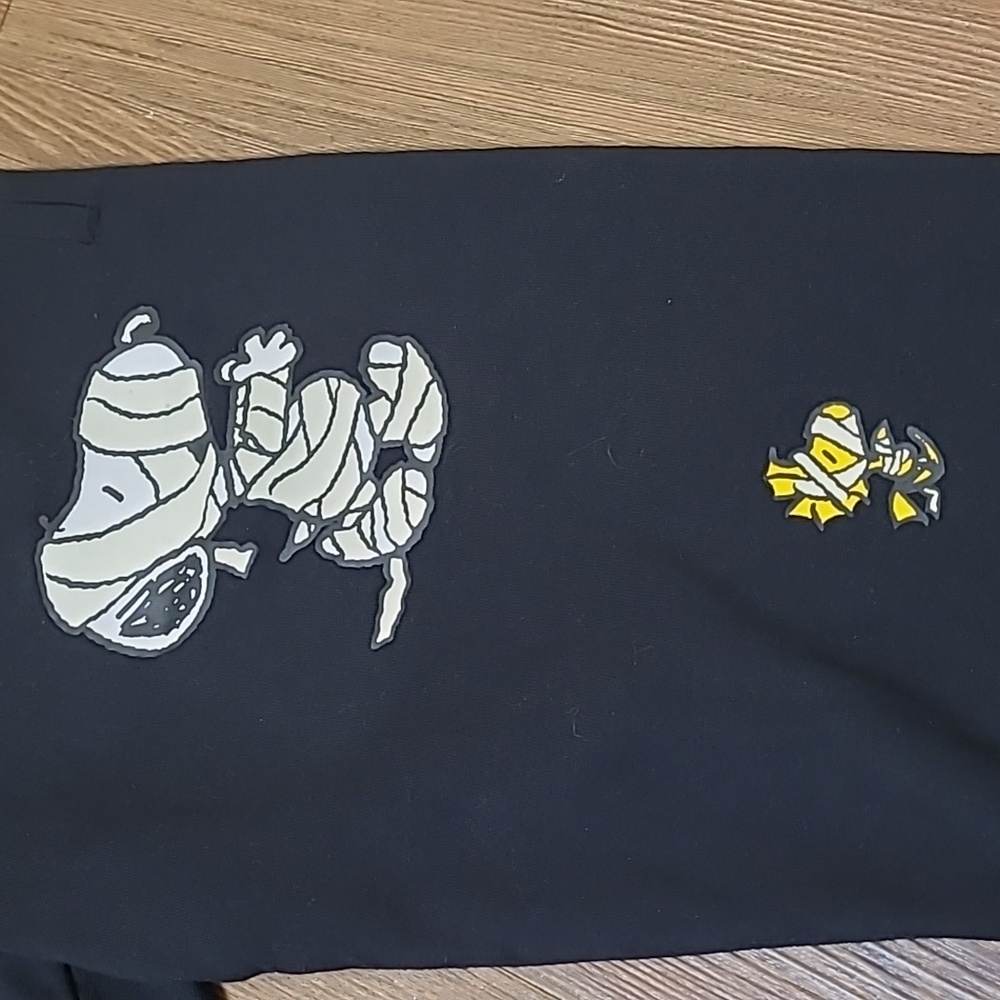 Peanuts Black Apparel Tag for women zise m used good condition.‎ - Picture 13 of 15